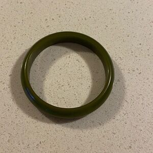 Bakelite olive green bracelet, was tested authentic 3” diameter